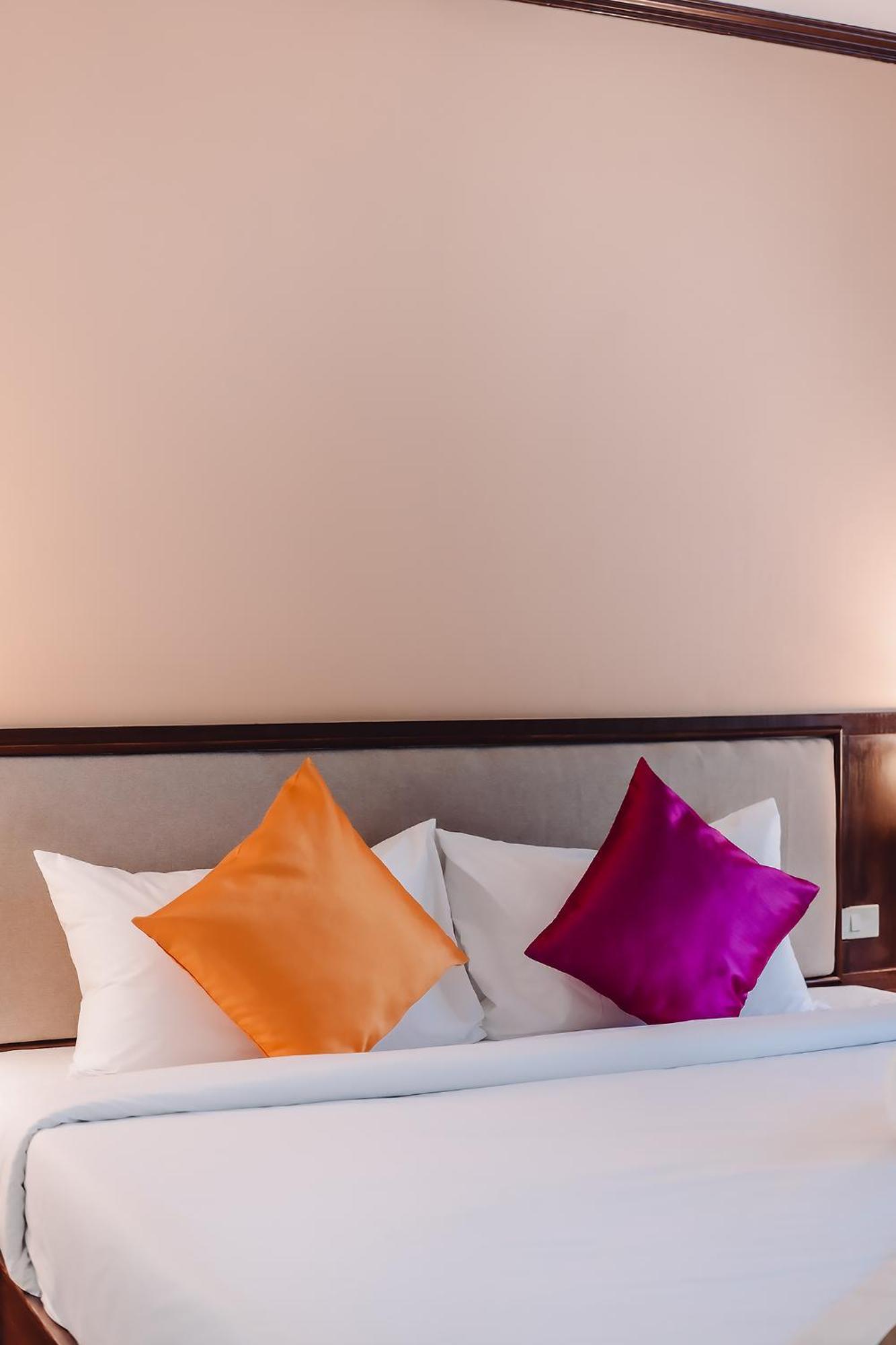 Bauman-Ville Hotel Patong Εξωτερικό φωτογραφία