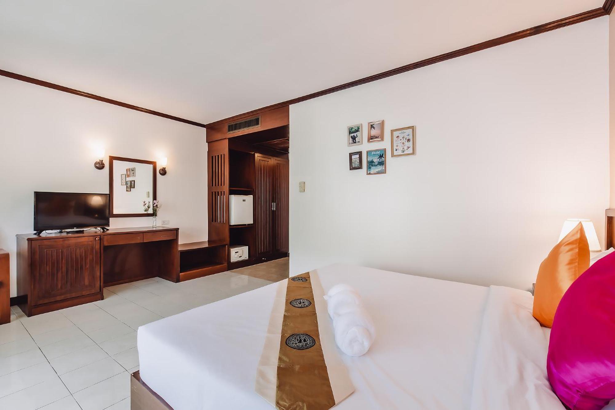 Bauman-Ville Hotel Patong Εξωτερικό φωτογραφία