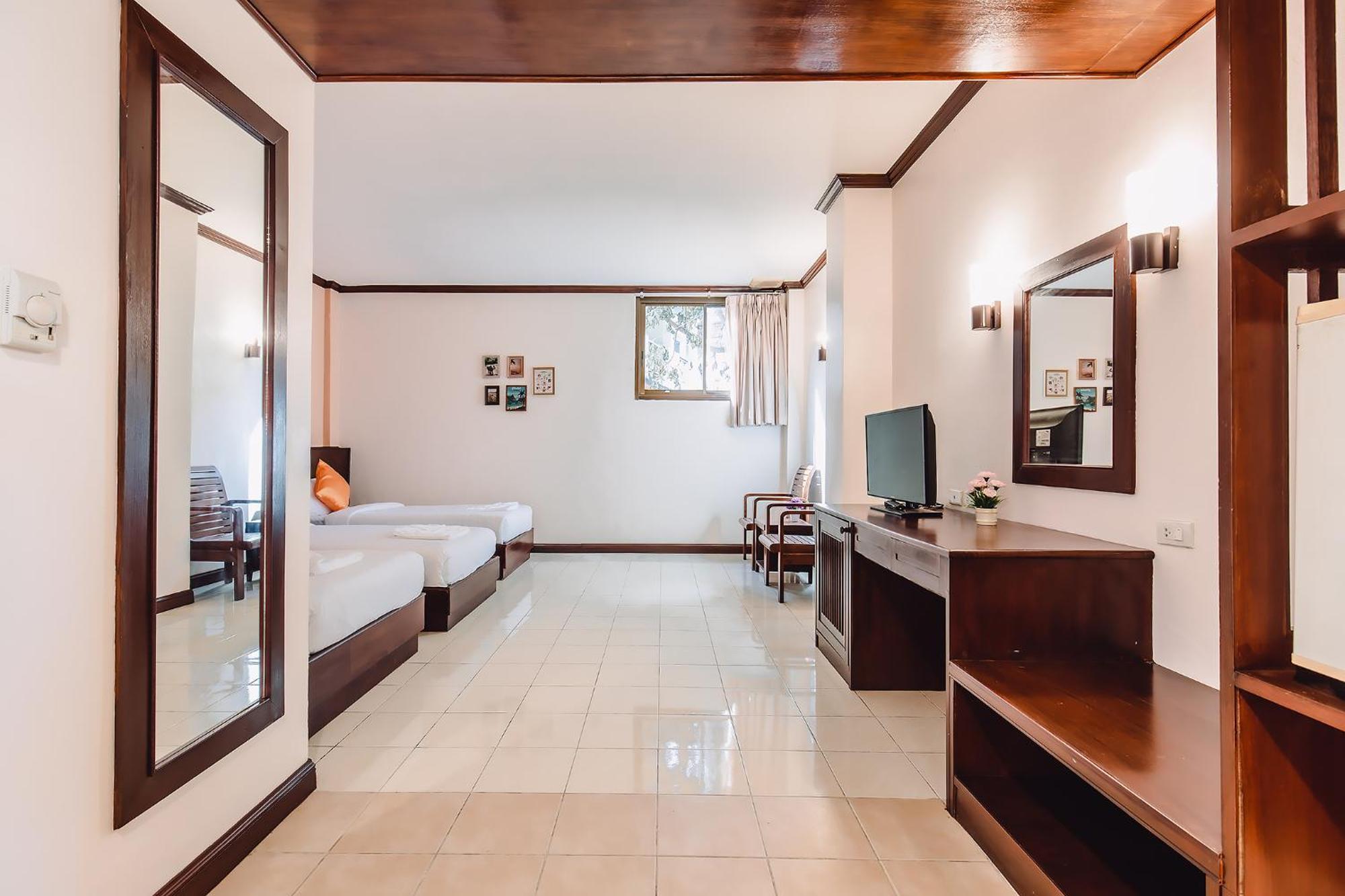 Bauman-Ville Hotel Patong Εξωτερικό φωτογραφία