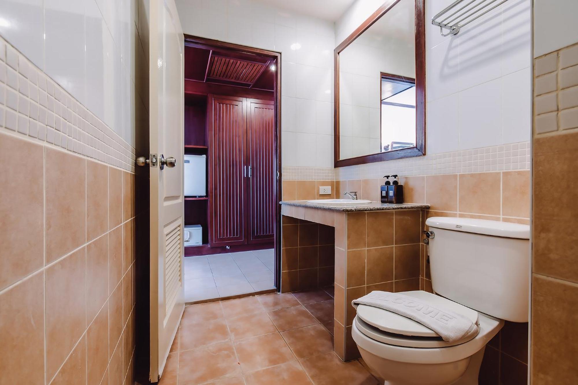 Bauman-Ville Hotel Patong Εξωτερικό φωτογραφία